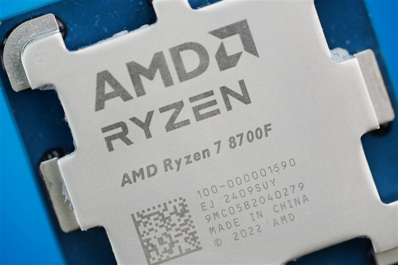 6K价位整机不二之选！AMD锐龙7 8700F测评：游戏、AI全方位战胜i5-14400F